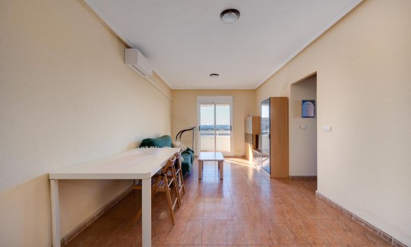 Resale - Apartment - Torrevieja - Parque de Las Naciones