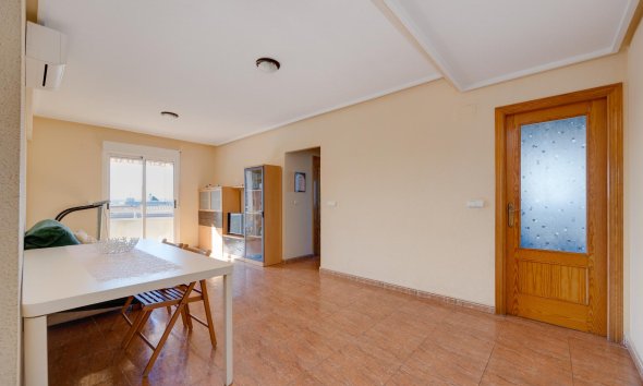 Resale - Apartment - Torrevieja - Parque de Las Naciones