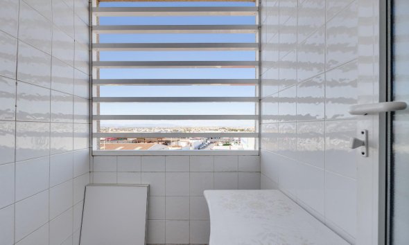 Resale - Apartment - Torrevieja - Parque de Las Naciones