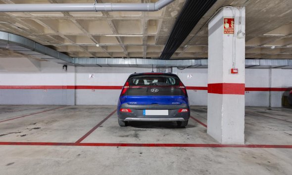 Resale - Apartment - Torrevieja - Parque de Las Naciones