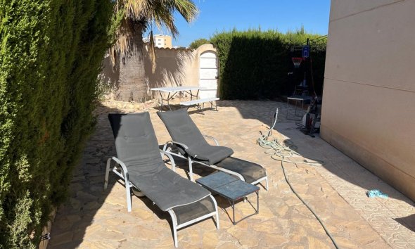 Resale - Villa - Orihuela Costa - Playa Flamenca