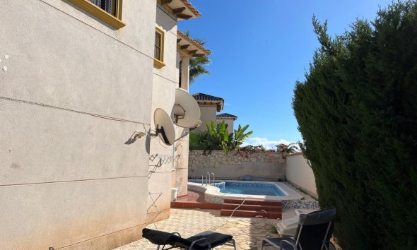 Resale - Villa - Orihuela Costa - Playa Flamenca