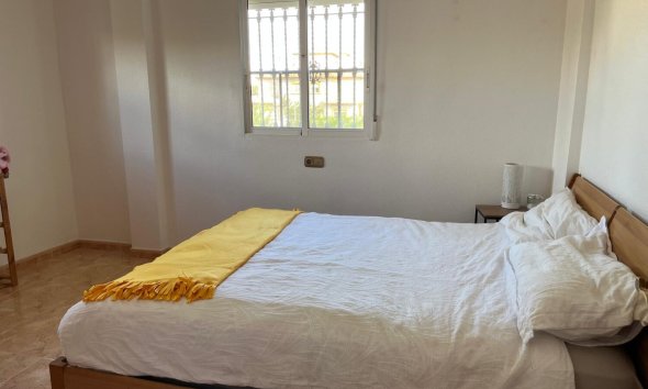 Resale - Villa - Orihuela Costa - Playa Flamenca