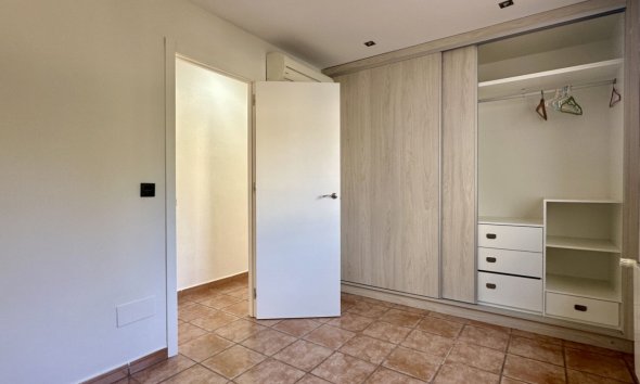 Resale - Villa - Orihuela Costa - Villamartín