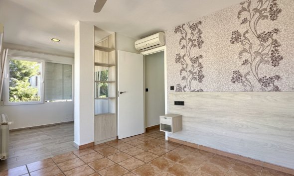 Resale - Villa - Orihuela Costa - Villamartín