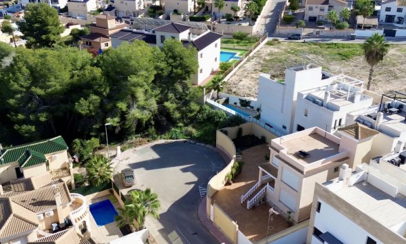 Resale - Villa - Orihuela Costa - Villamartín