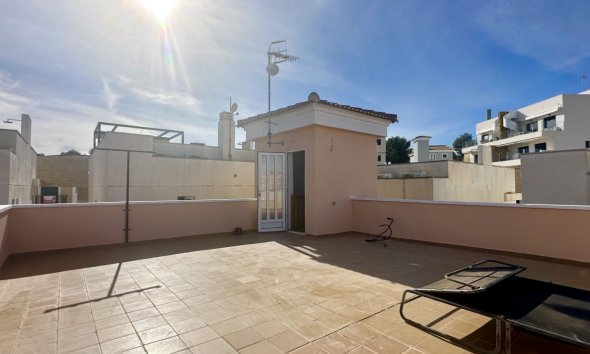Resale - Villa - Orihuela Costa - Villamartín