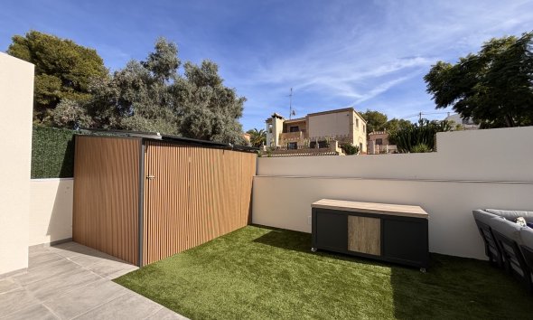 Resale - Villa - Orihuela Costa - Villamartin