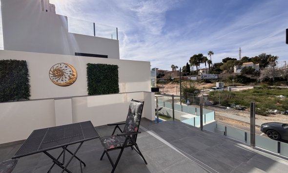 Resale - Villa - Orihuela Costa - Villamartin