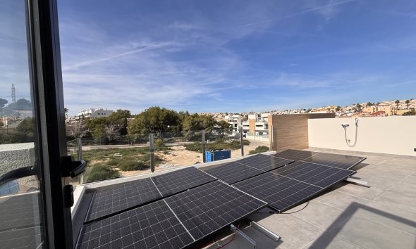 Resale - Villa - Orihuela Costa - Villamartin