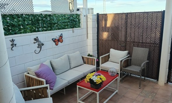 Resale - Villa - Los Montesinos - La Herrada