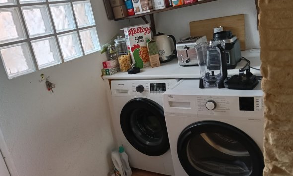 Resale - Villa - Los Montesinos - La Herrada