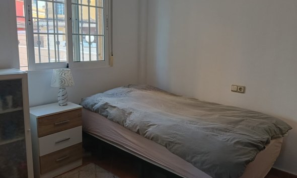 Resale - Villa - Los Montesinos - La Herrada