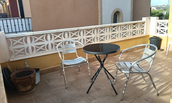 Resale - Villa - Los Montesinos - La Herrada