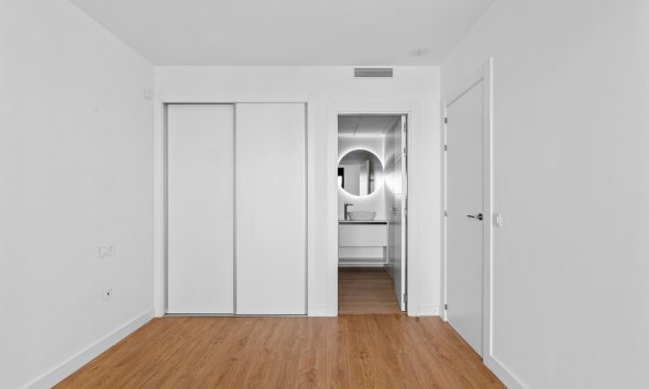 Resale - Apartment - Orihuela Costa - Villamartin