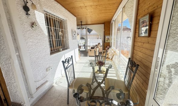 Resale - Villa - Orihuela Costa - Villamartin