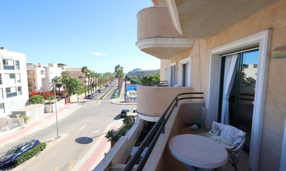 Resale - Apartment - Orihuela Costa - Cabo Roig