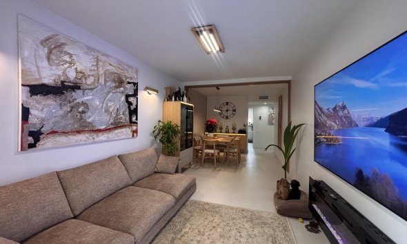 Resale - Apartment - Lo Pagan