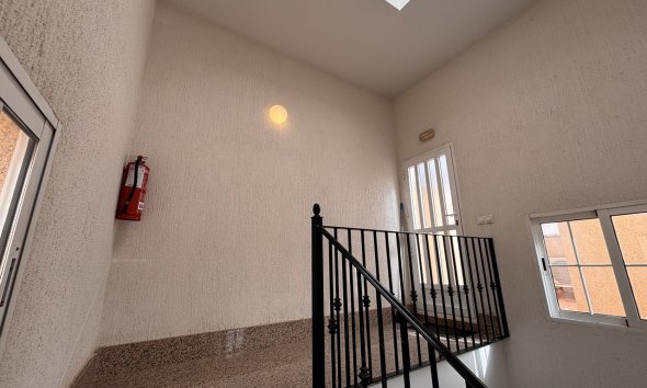 Resale - Apartment - Lo Pagan