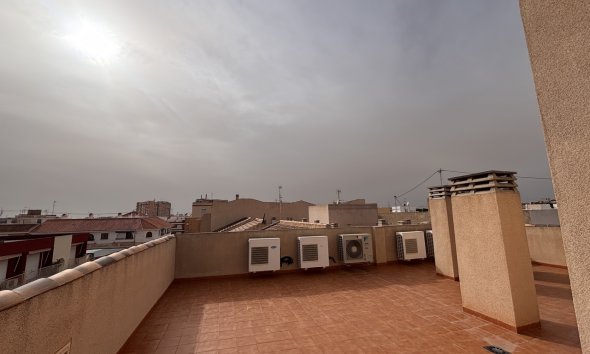 Resale - Apartment - Lo Pagan