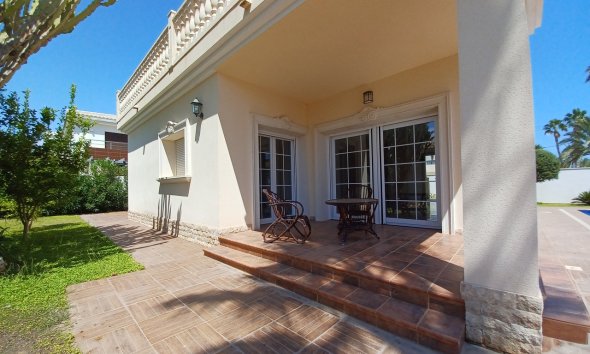 Resale - Villa - Orihuela Costa - Cabo Roig