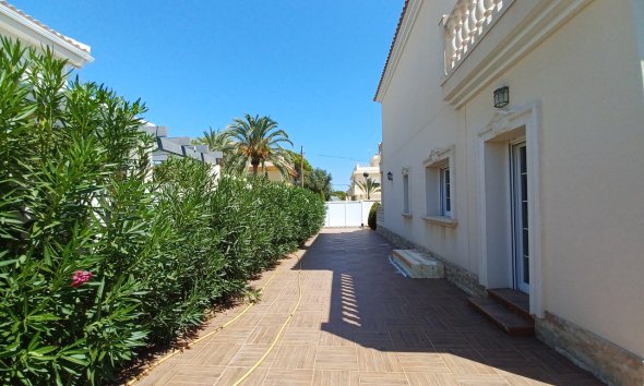 Resale - Villa - Orihuela Costa - Cabo Roig