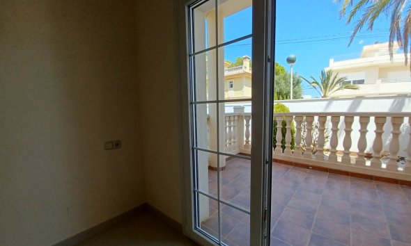 Resale - Villa - Orihuela Costa - Cabo Roig