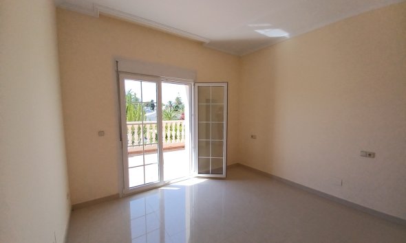 Resale - Villa - Orihuela Costa - Cabo Roig