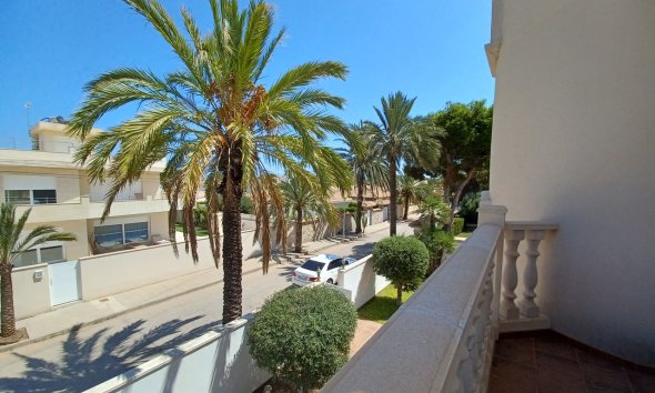 Resale - Villa - Orihuela Costa - Cabo Roig