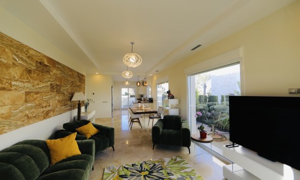 Resale - Villa - Orihuela Costa - La Zenia