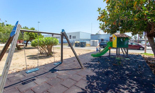 Resale - Bungalow - Orihuela Costa - Punta Prima