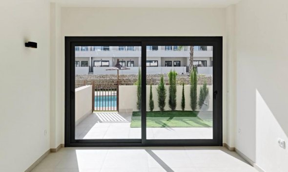 Resale - Apartment - Torrevieja - La Veleta