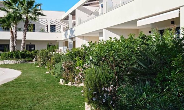 Resale - Apartment - Torrevieja - La Veleta