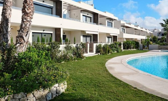 Resale - Apartment - Torrevieja - La Veleta