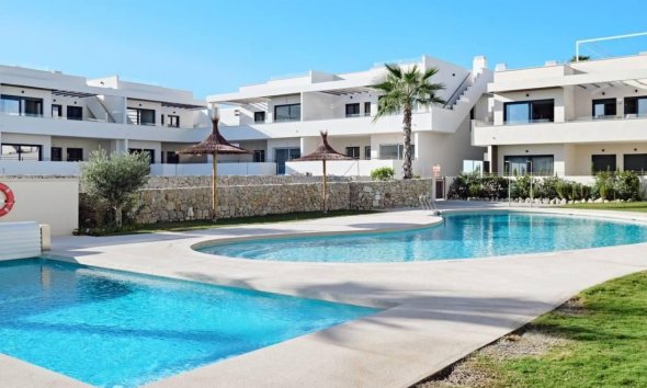 Resale - Apartment - Torrevieja - La Veleta