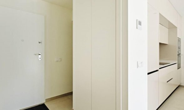 Resale - Apartment - Torrevieja - La Veleta