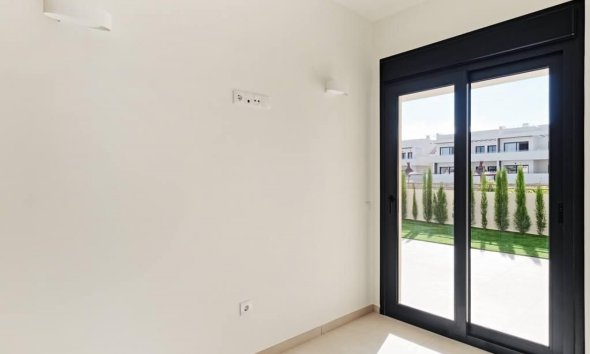 Resale - Apartment - Torrevieja - La Veleta