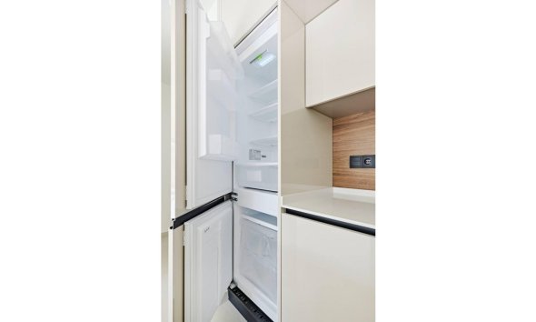 Resale - Apartment - Torrevieja - La Veleta