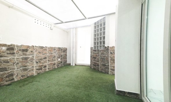 Resale - Apartment - Torrevieja - Playa de los Naufragos