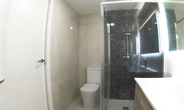 Resale - Apartment - Torrevieja - Playa de los Naufragos