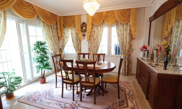 Resale - Villa - Orihuela Costa - Villamartín-Las Filipinas