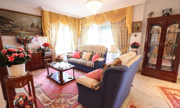 Resale - Villa - Orihuela Costa - Villamartín-Las Filipinas