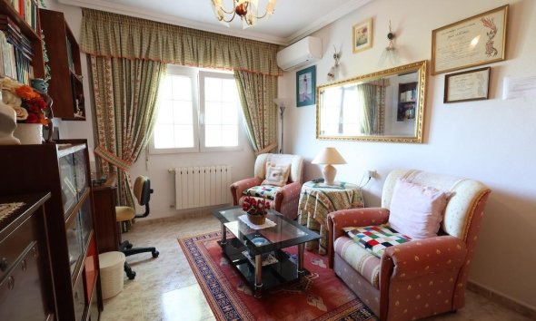 Resale - Villa - Orihuela Costa - Villamartín-Las Filipinas