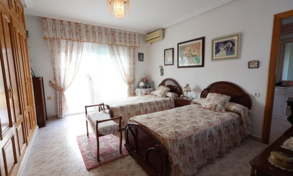 Resale - Villa - Orihuela Costa - Villamartín-Las Filipinas