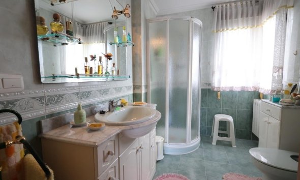 Resale - Villa - Orihuela Costa - Villamartín-Las Filipinas