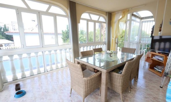 Resale - Villa - Orihuela Costa - Villamartín-Las Filipinas