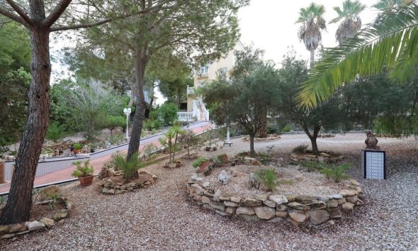 Resale - Villa - Orihuela Costa - Villamartín-Las Filipinas