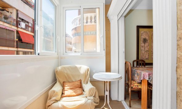 Resale - Apartment - Torrevieja - Playa de los locos