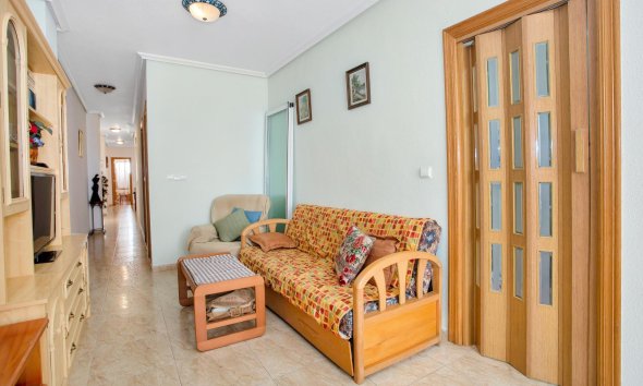 Resale - Apartment - Torrevieja - Playa de los locos