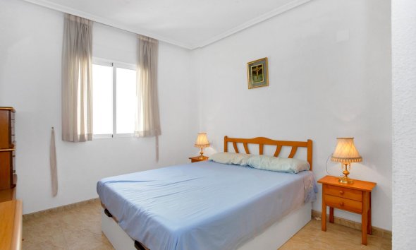 Resale - Apartment - Torrevieja - Playa de los locos
